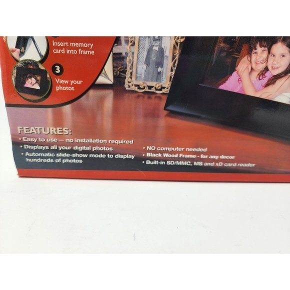 SmartParts SP70EW 7-Inch Digital Photo Frame Smart Parts Opti Pix‎ - Picture 8 of 9